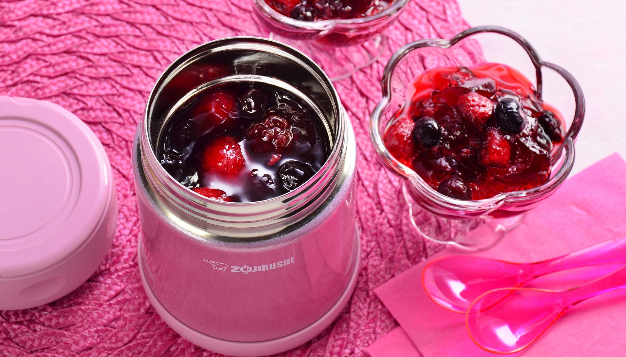 Zojirushi Recipe – Red Cranberry Gelatin with Mixed Berries